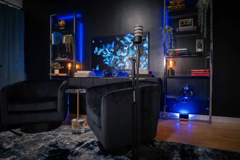 Studio B | Lounge, image 2 of 9