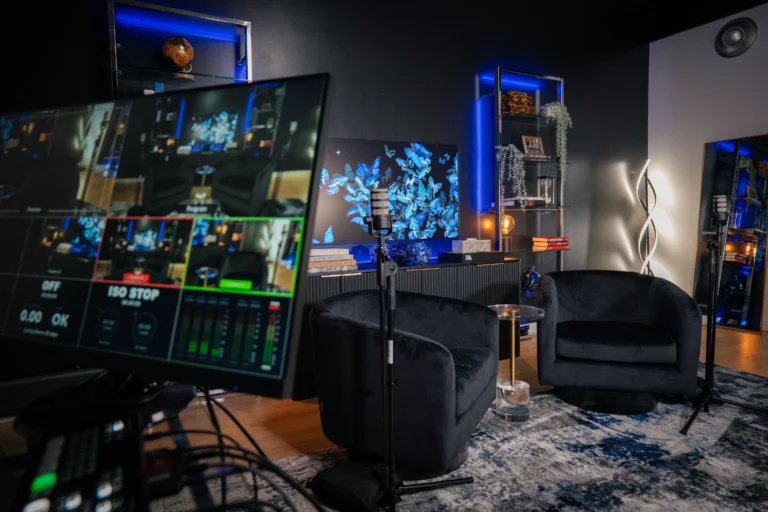 Studio B | Lounge, image 4 of 9